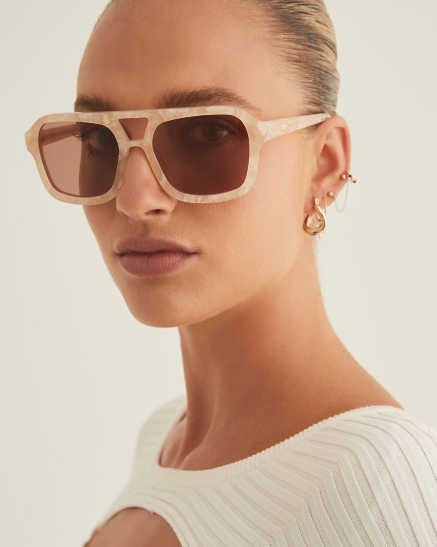 Women Billini Sunglasses | The Lais Pearl Tort Caramel