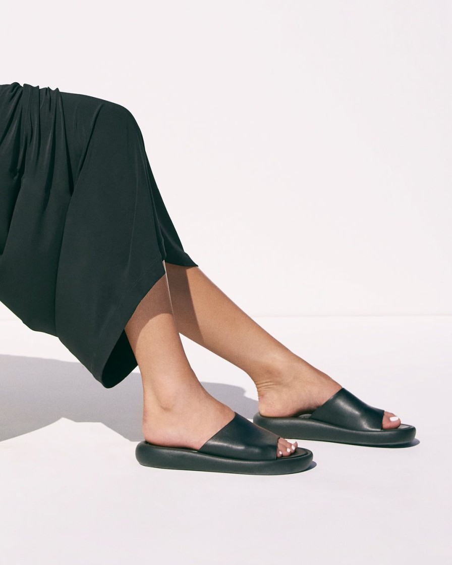 Women Billini Slides | Nellie Black