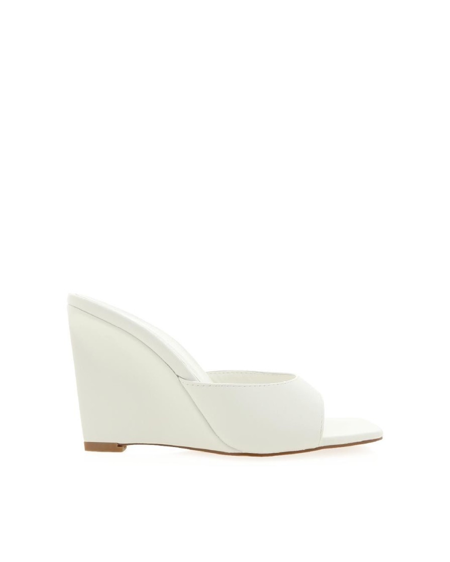 Women Billini Wedges | Karla White